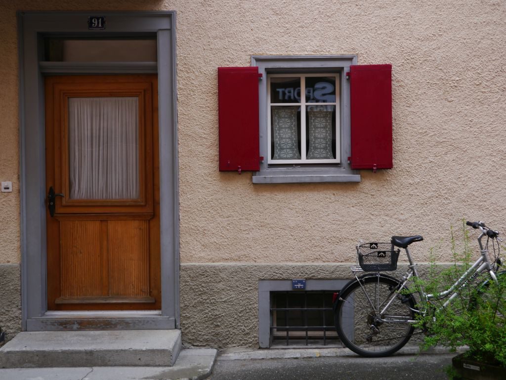 switzerland-red-window