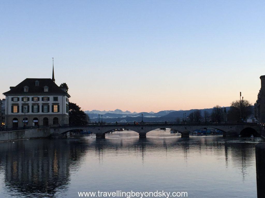 zurich-old-town-sunset-bridge