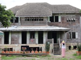 วัดย่านอ่างทอง วัดที่งามคลาสสิคดังพิพิธภัณฑ์ และ “บ้านเขียว” ริมแม่น้ำน้อย