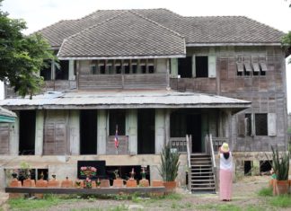 วัดย่านอ่างทอง วัดที่งามคลาสสิคดังพิพิธภัณฑ์ และ “บ้านเขียว” ริมแม่น้ำน้อย