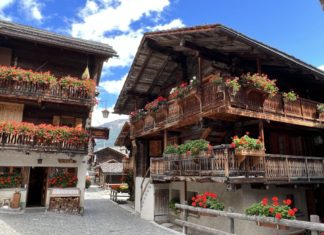 Grimentz หมู่บ้านในนิทานที่ซ่อนอยู่บนหลืบลับของภูเขา