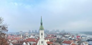Bratislava เมืองหลวงที่เกิดโดยความบังเอิญ