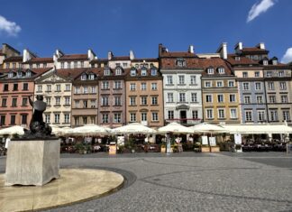 หนึ่งวันใน Warsaw