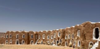 จัดเต็มรีวิวประเทศ Ͳυηιѕια